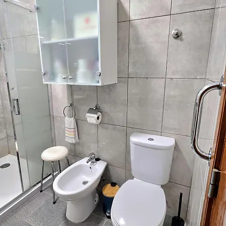 Banana Lovers - Farm View *