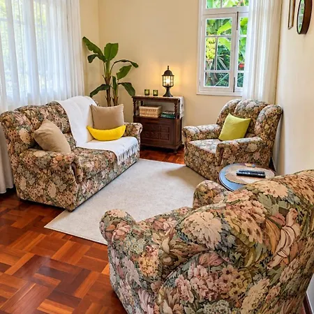 Banana Lovers - Farm View Apartment